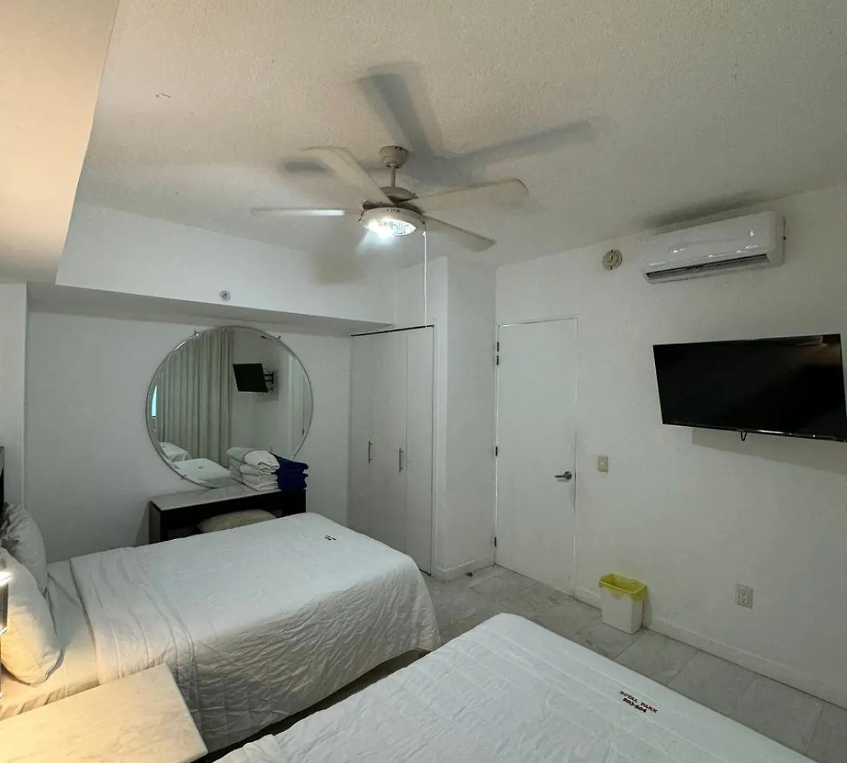 Condo Crown Park Royal Mazatlan Mexico